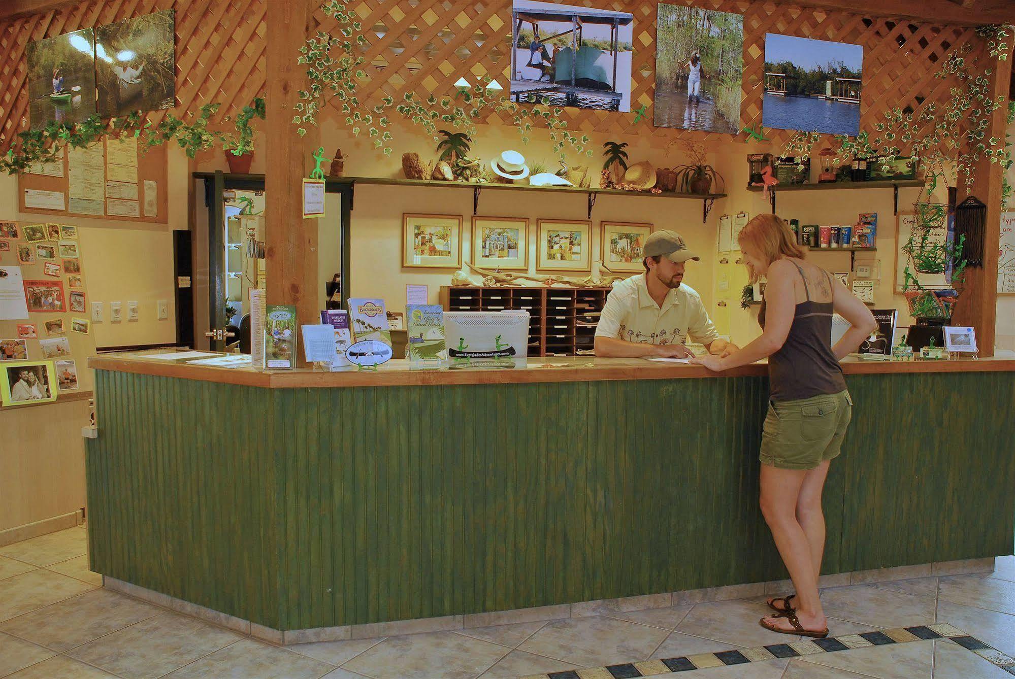 Ivey House Everglades Adventures Hotel Buitenkant foto